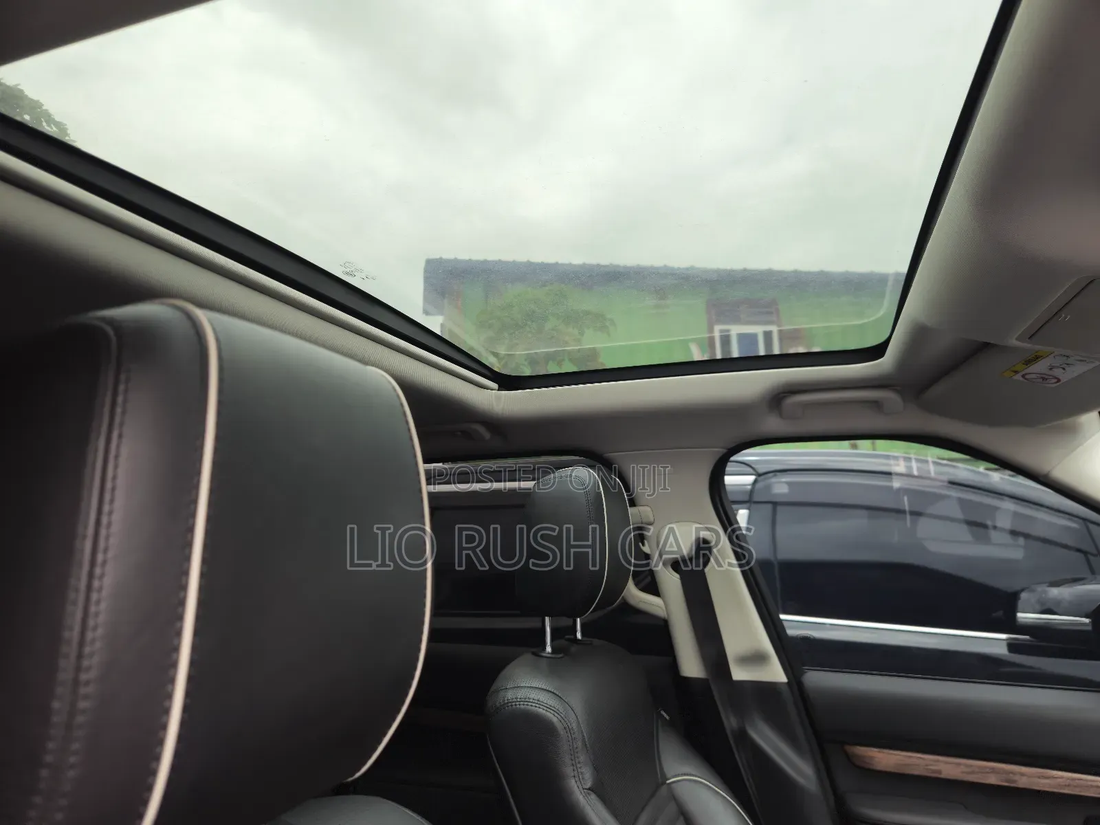 Land Rover Discovery 2019 Gray