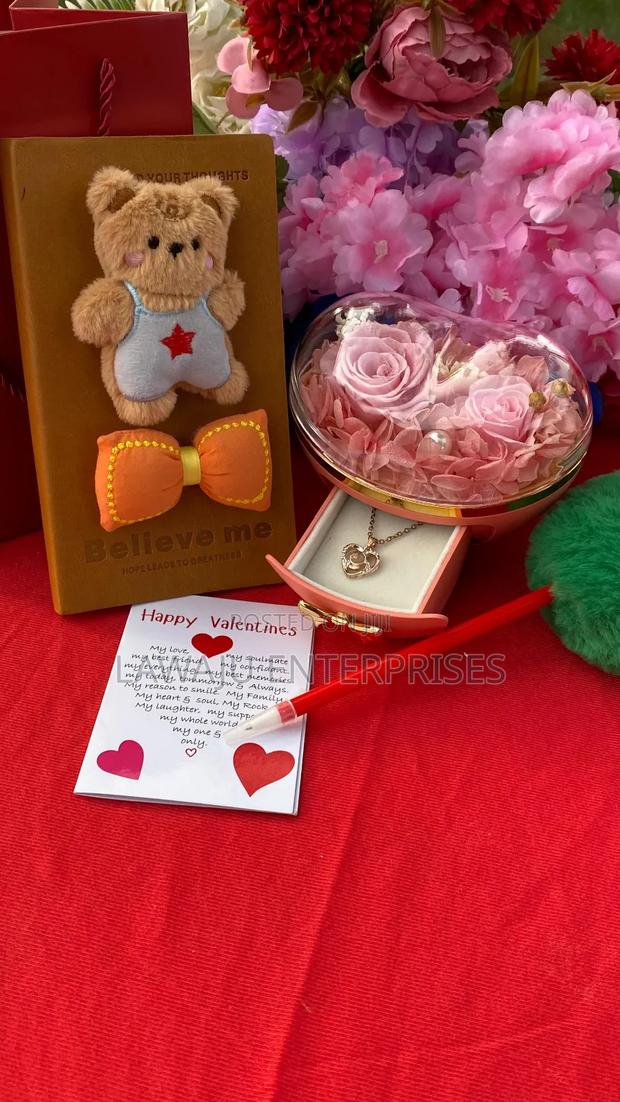 Ladies Valentine's Gift Set - thumbnail 3