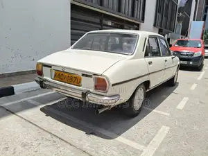 Peugeot 504 1992 Yellow
