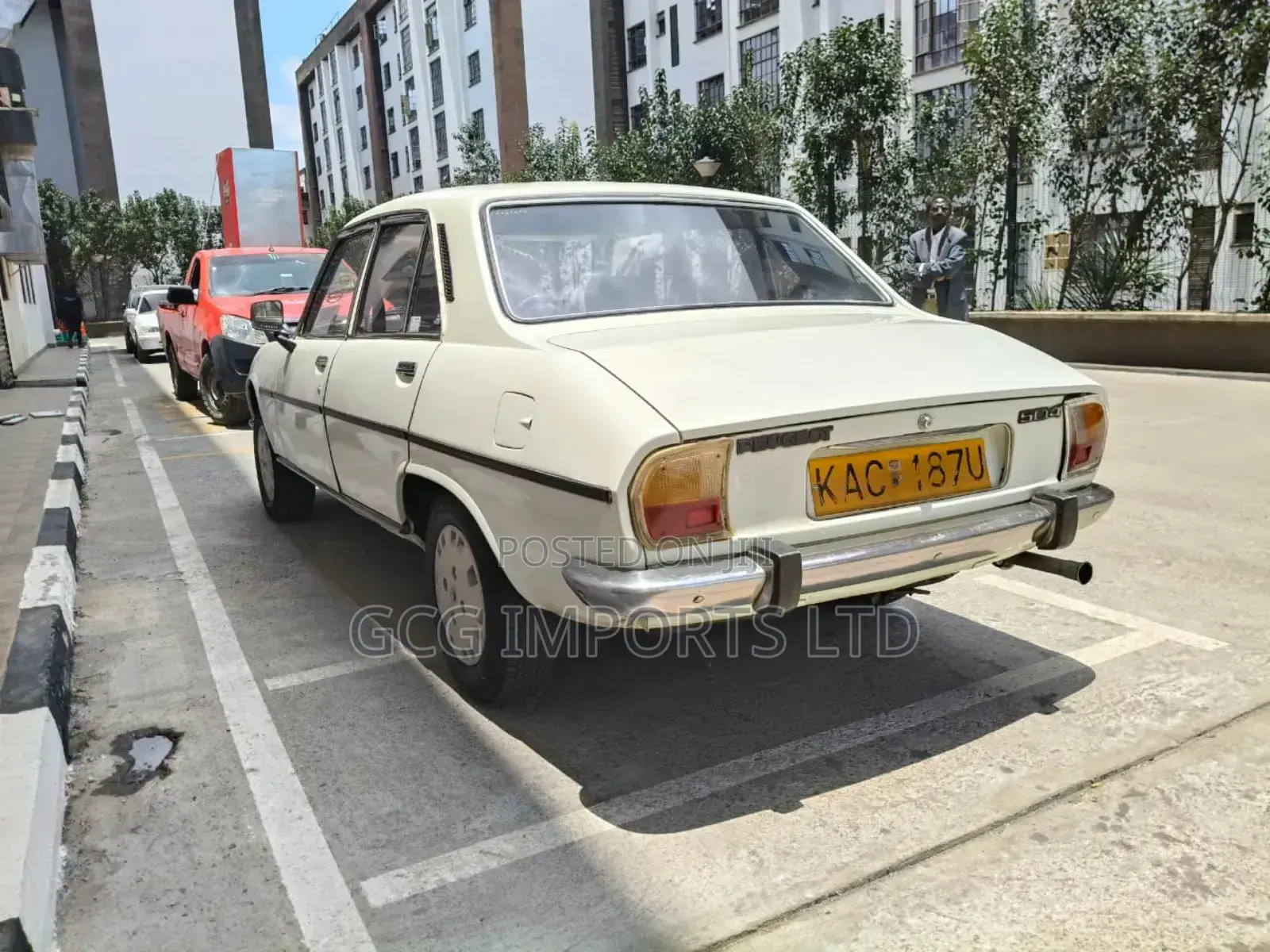 Peugeot 504 1992 Yellow