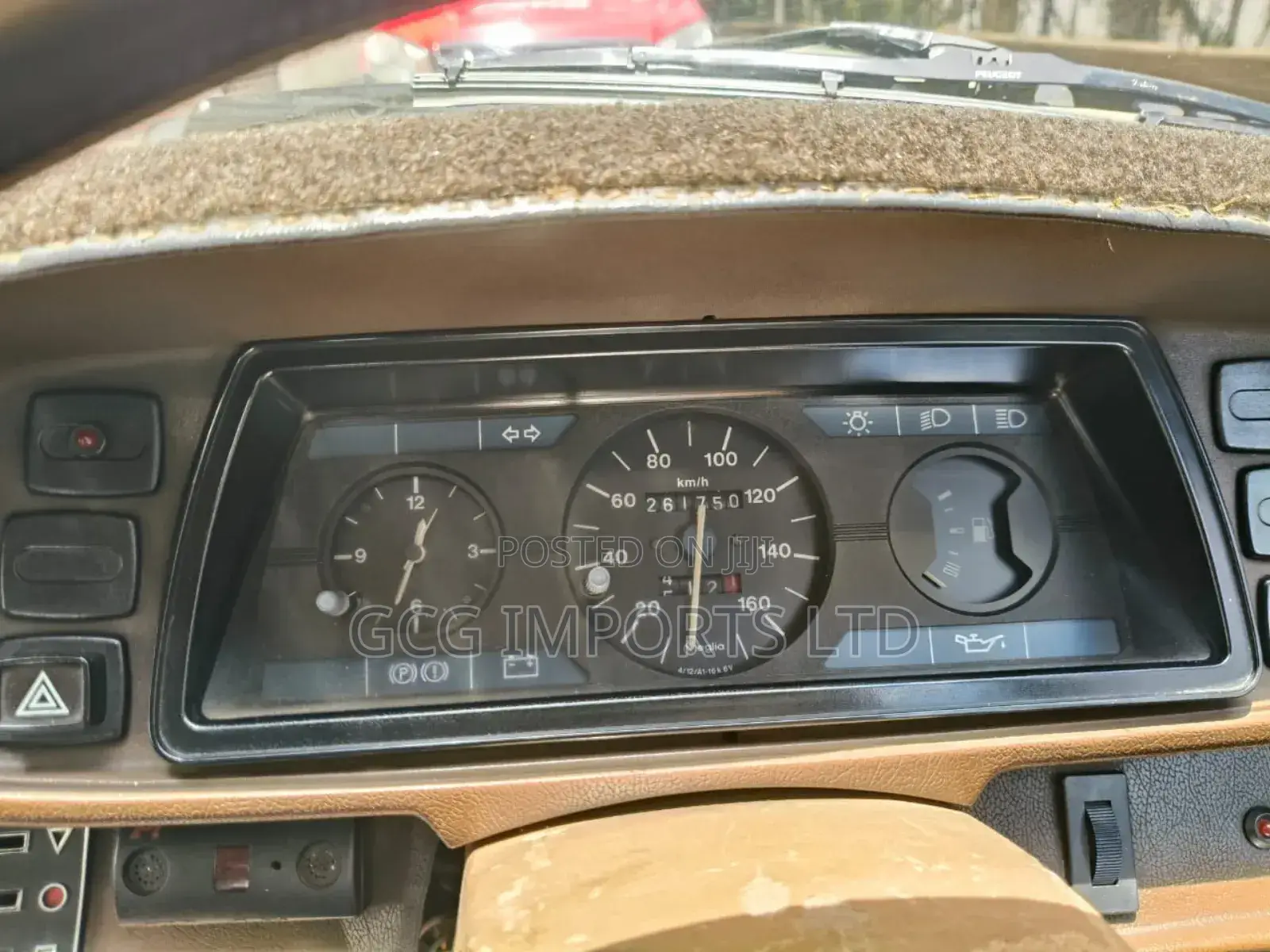Peugeot 504 1992 Yellow