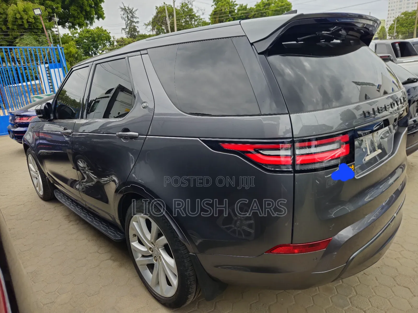 Land Rover Discovery 2019 Gray