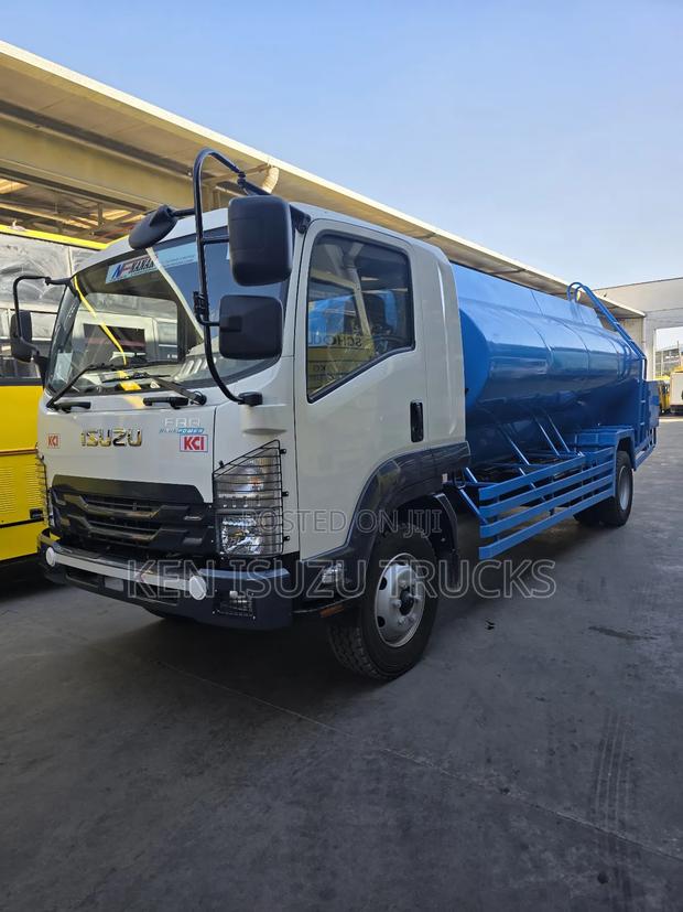 Isuzu FRR 10000 Litre Water Tanker - thumbnail 6
