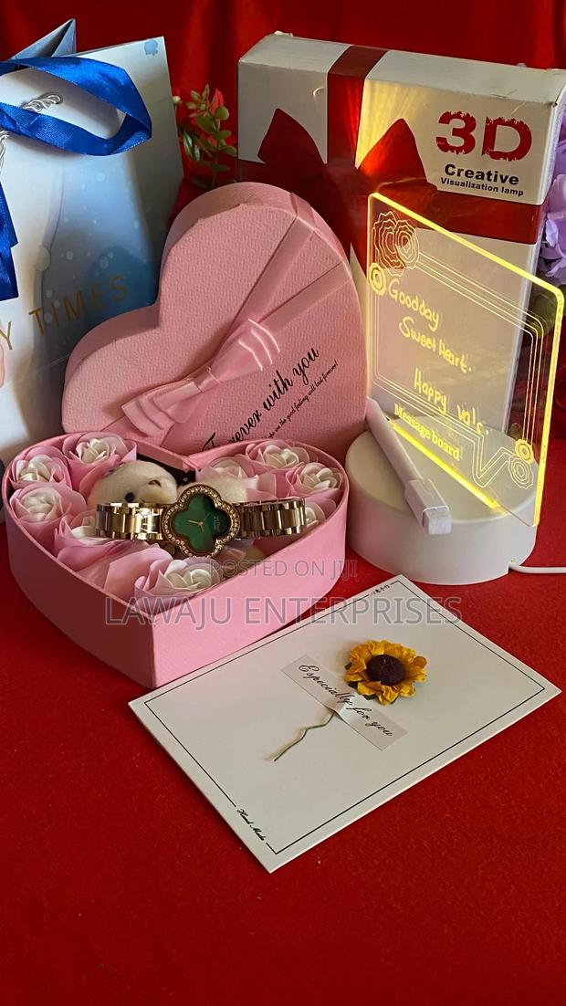 Ladies Valentine's Gift Set - main view