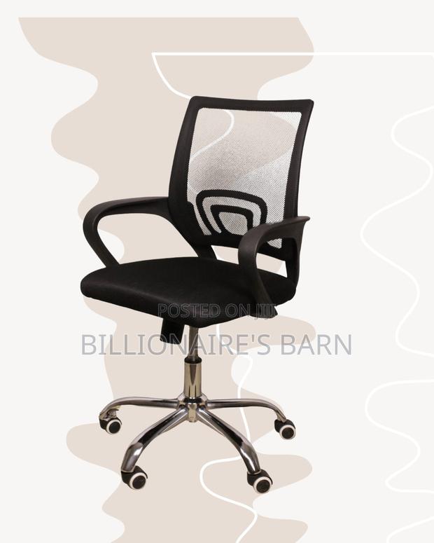 Ergonomic Mesh Office Chair — Smooth Movement, Breathable Mesh Airflow - thumbnail 2