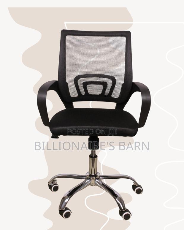Ergonomic Mesh Office Chair — Smooth Movement, Breathable Mesh Airflow - thumbnail 3