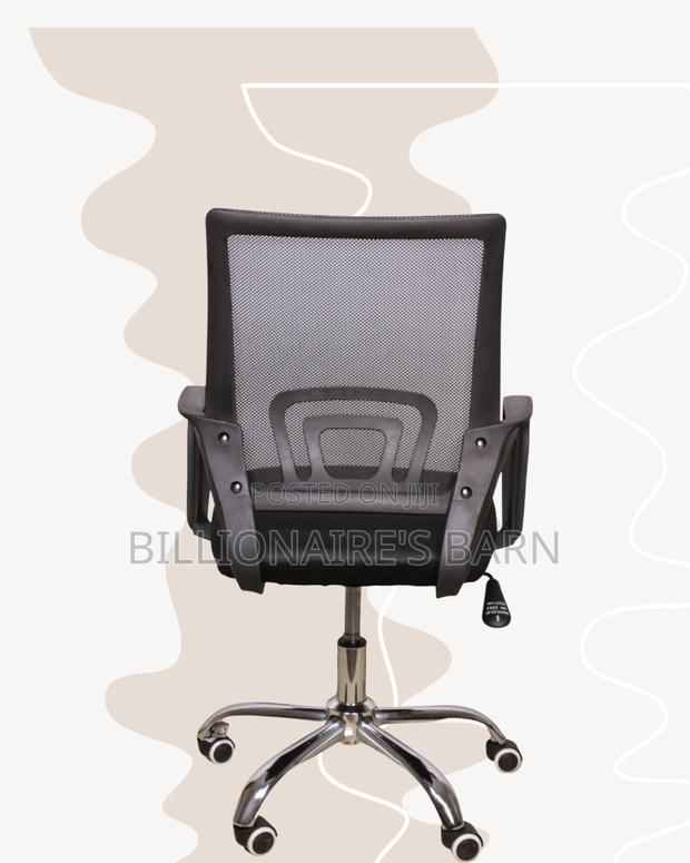 Ergonomic Mesh Office Chair — Smooth Movement, Breathable Mesh Airflow - thumbnail 4