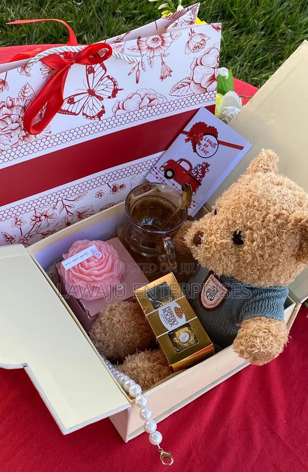 Ladies Valentine's Gift Set - thumbnail 3