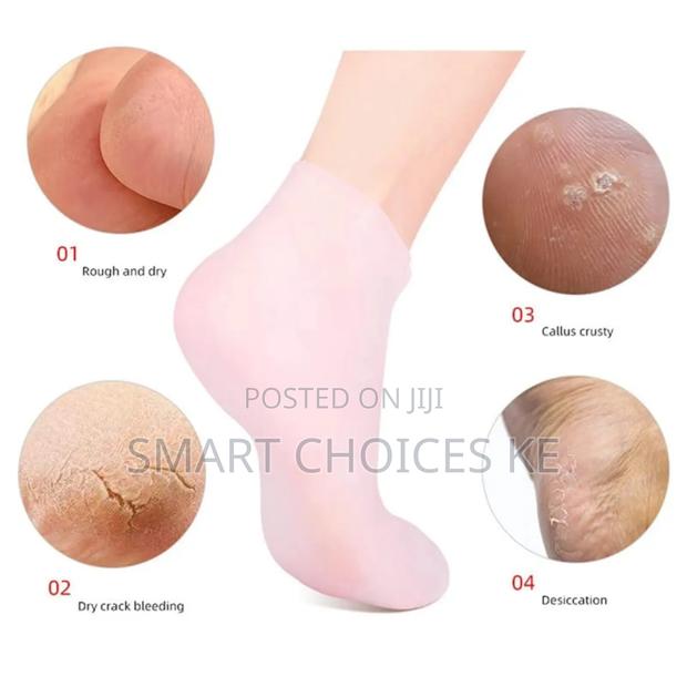 Moisturizing Silicone Socks - thumbnail 2