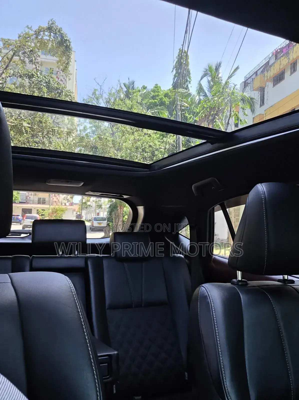 Toyota Harrier 2.0 2016 Black