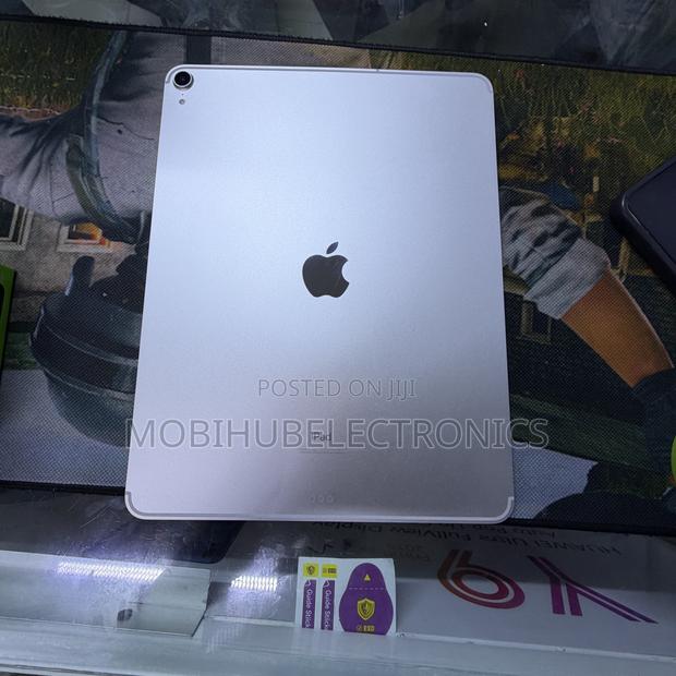 Apple iPad Pro 12.9 (2018) 512 GB Gray - thumbnail 4