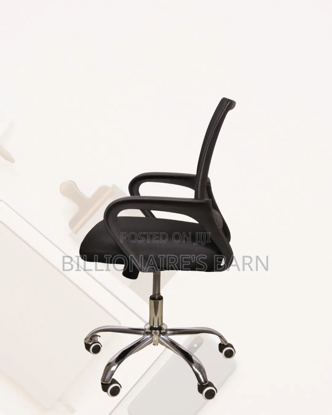 Ergonomic Mesh Office Chair | Smooth Movement, Cool Mesh Backrest