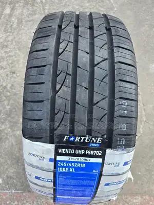 245 /45 R18 Fortune Tyres (Thailand) FSR 702.
