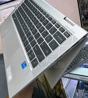 Laptop HP EliteBook 830 G8 16GB Intel Core I5 SSD 256GB