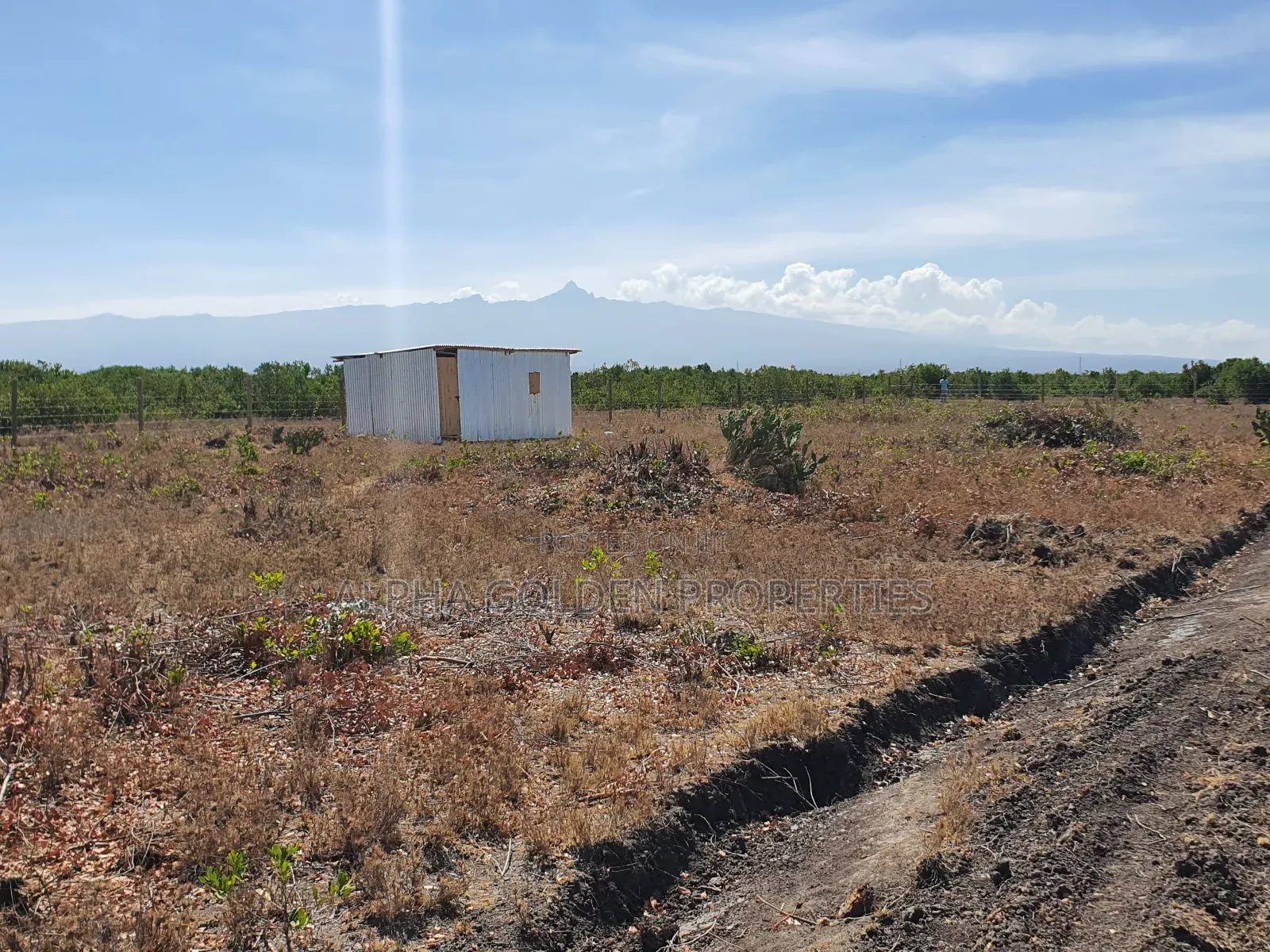 Plots for Sale in Kariunga
