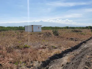 Plots for Sale in Kariunga