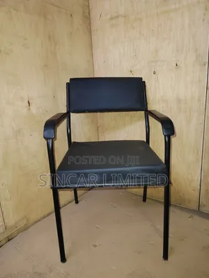 A Visitor Office Chair.