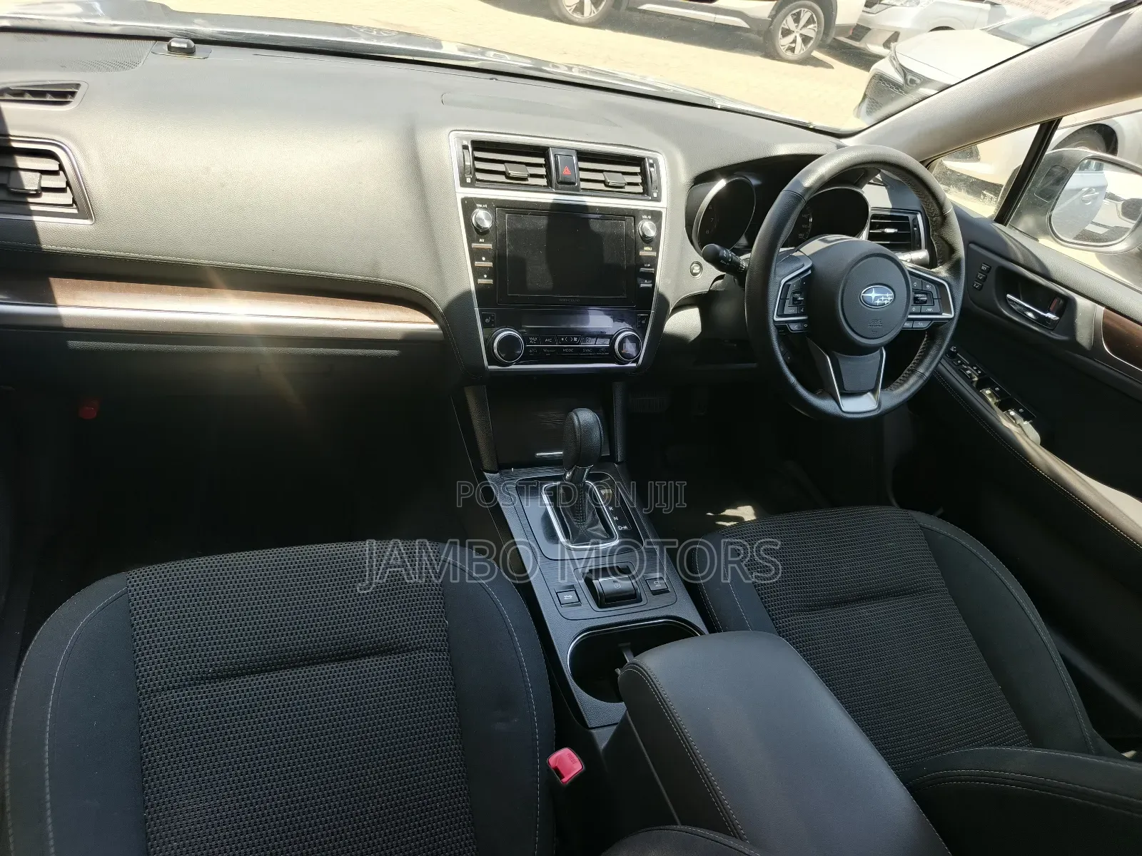 Subaru Legacy 2.5i AWD 2019 Silver