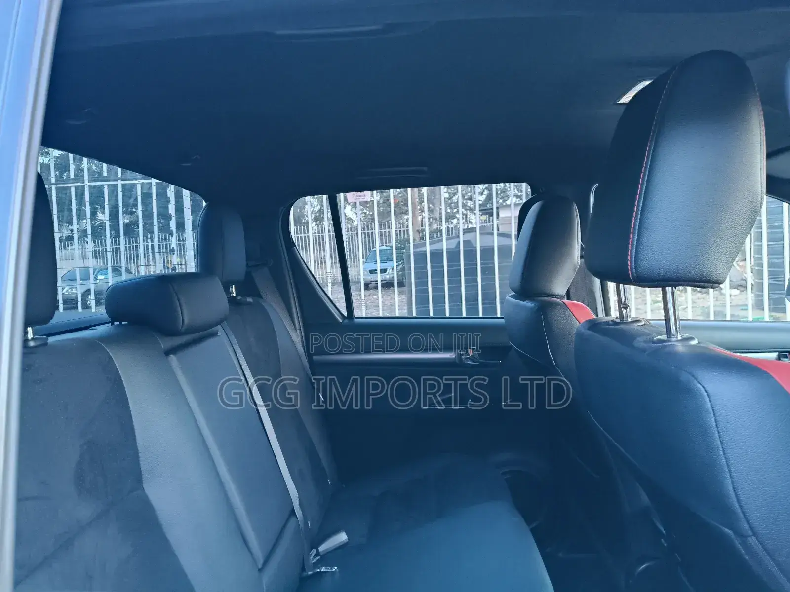 Toyota Hilux 2022 Black