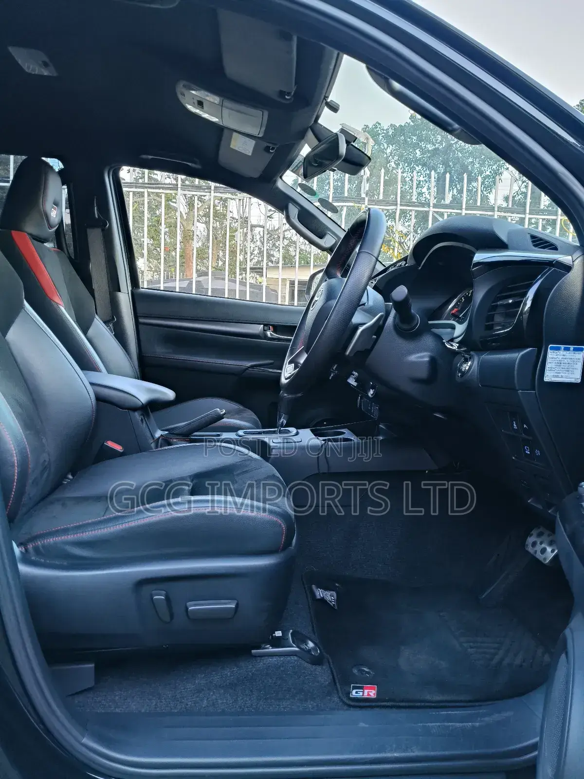 Toyota Hilux 2022 Black