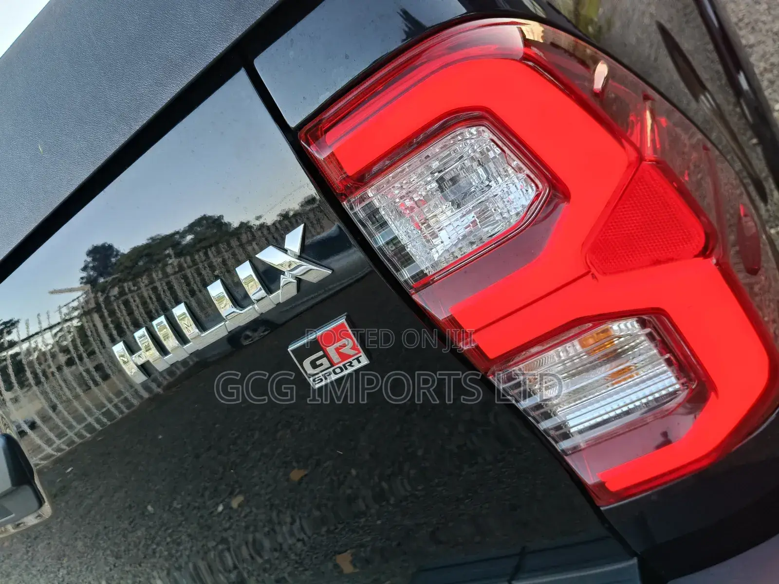 Toyota Hilux 2022 Black