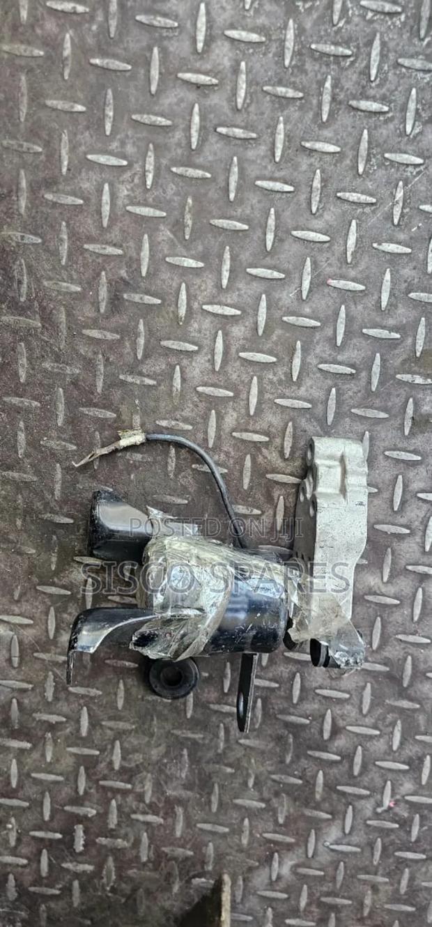 Mazda Demio Engine Mounting On Sale - thumbnail 2