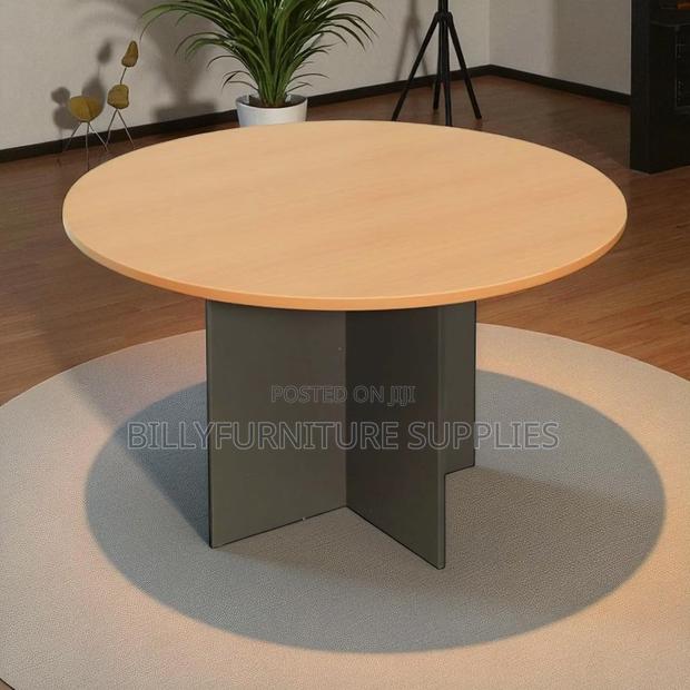 Cherry Round Table - thumbnail 2