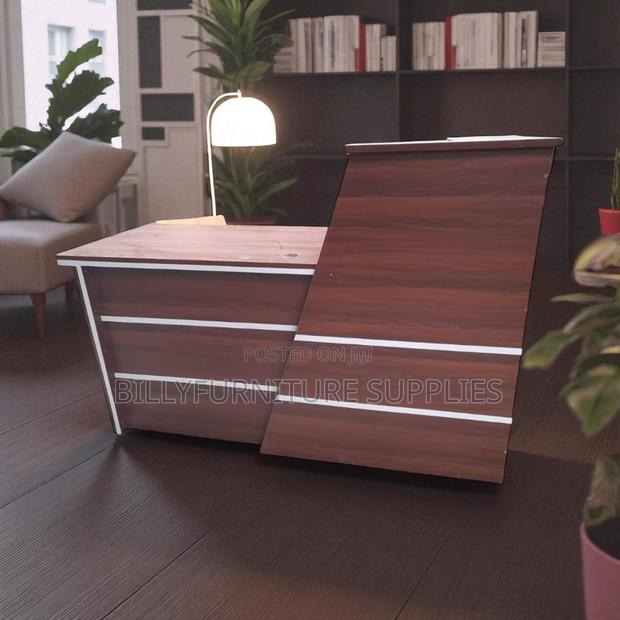 Crown Reception Desk With Contemporary Design - thumbnail 2