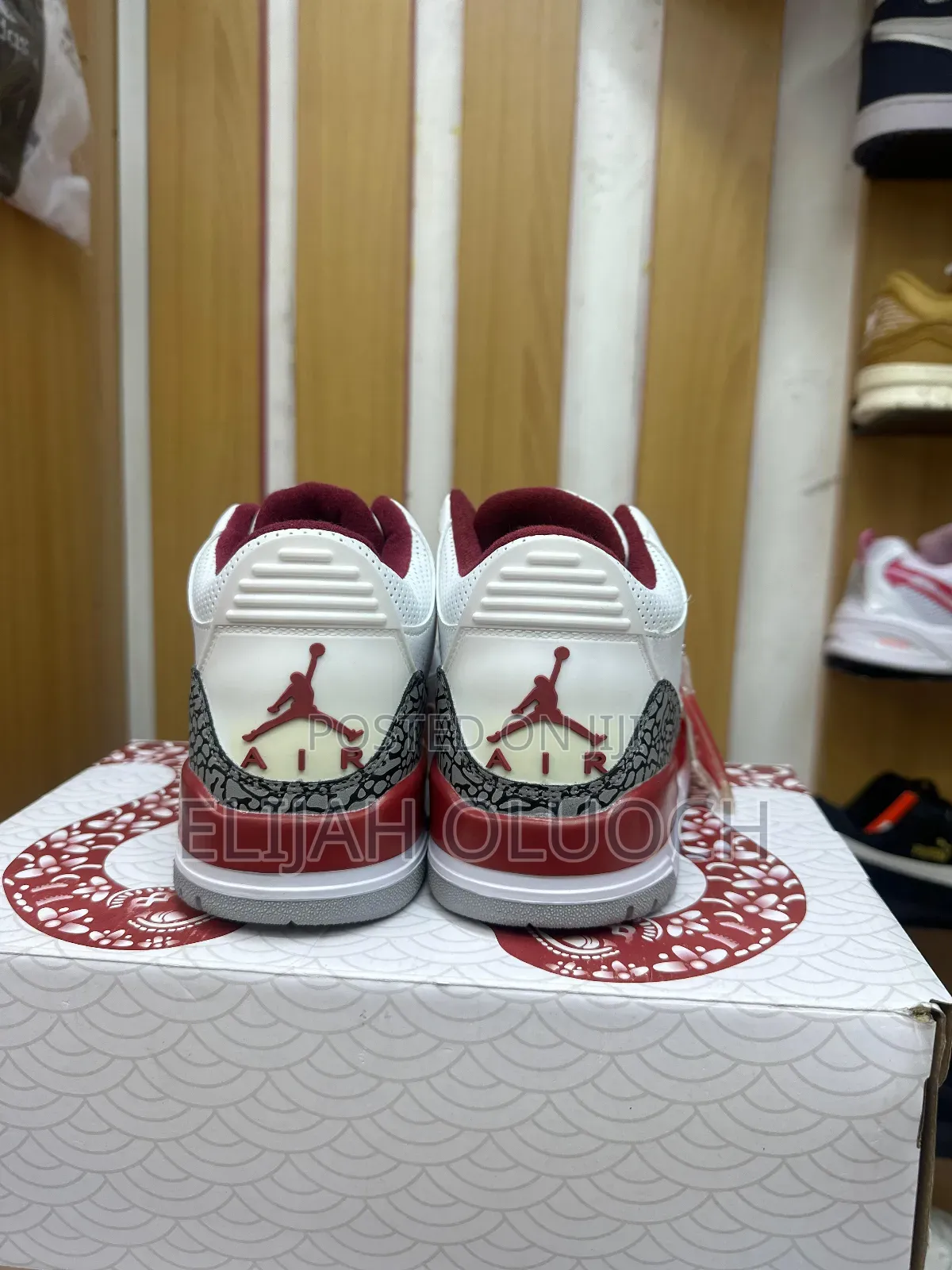 Jordan 3 Retro "Mid Cardinal Red "