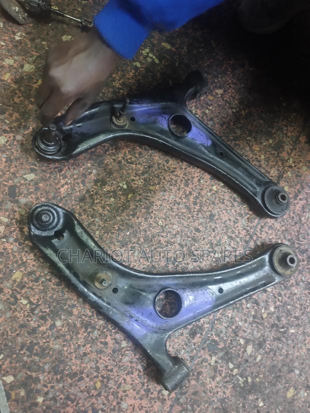 Toyota Raum Arm  (Control Arm) - thumbnail 2