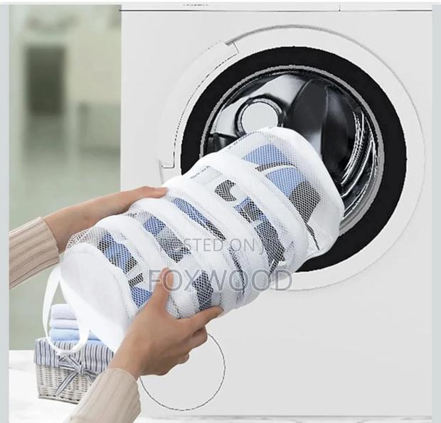 Shoe Washing and Dry Bags for Laundry Machines