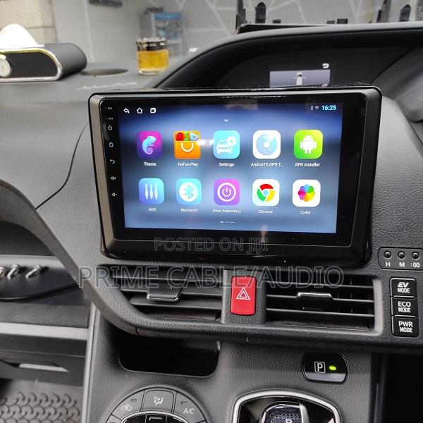 Toyota Voxy /Noah 2014+ Fitted With 9 Inch Android Radio