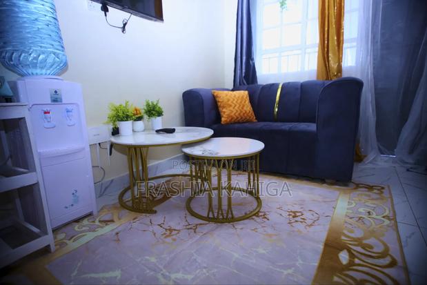 Airbnb Steps Away From The Airport