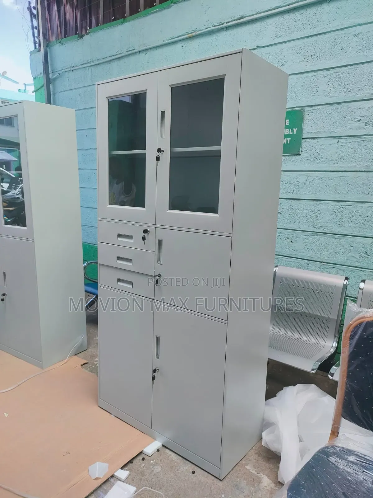Filling Cabinet With Safebox