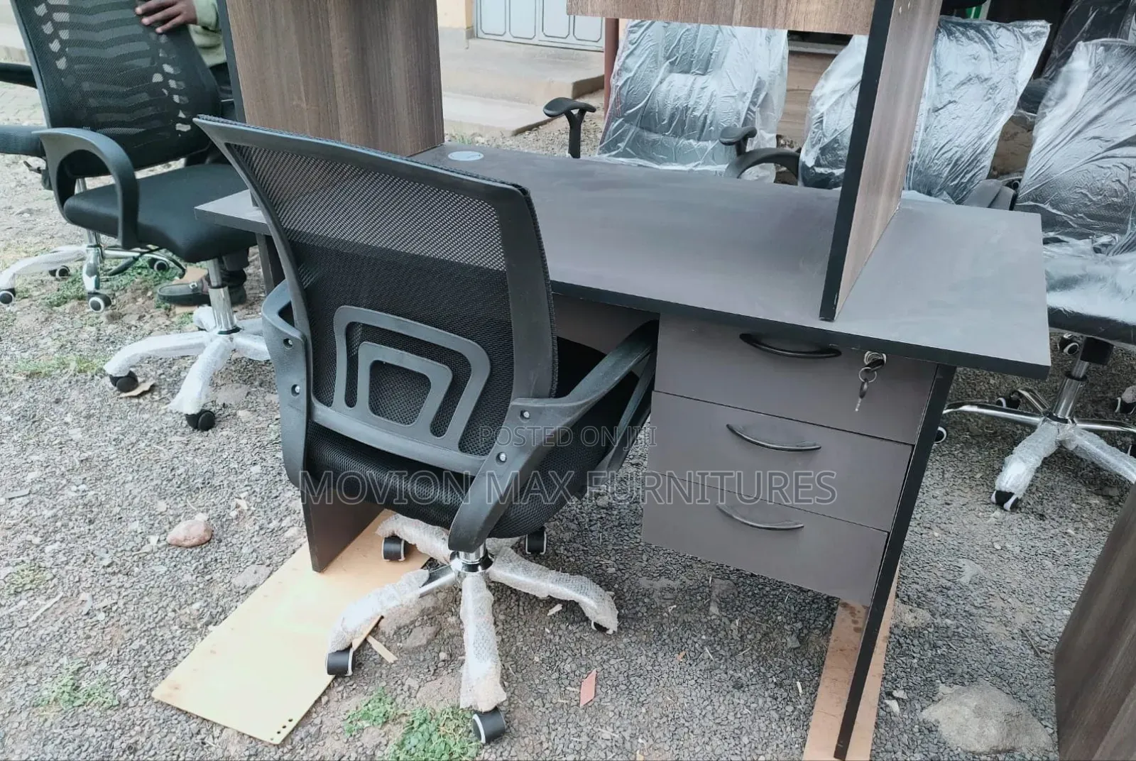Modern Set Desk+Chair