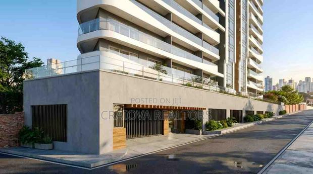 2bdrm Apartment in Hurlingham for sale - main view