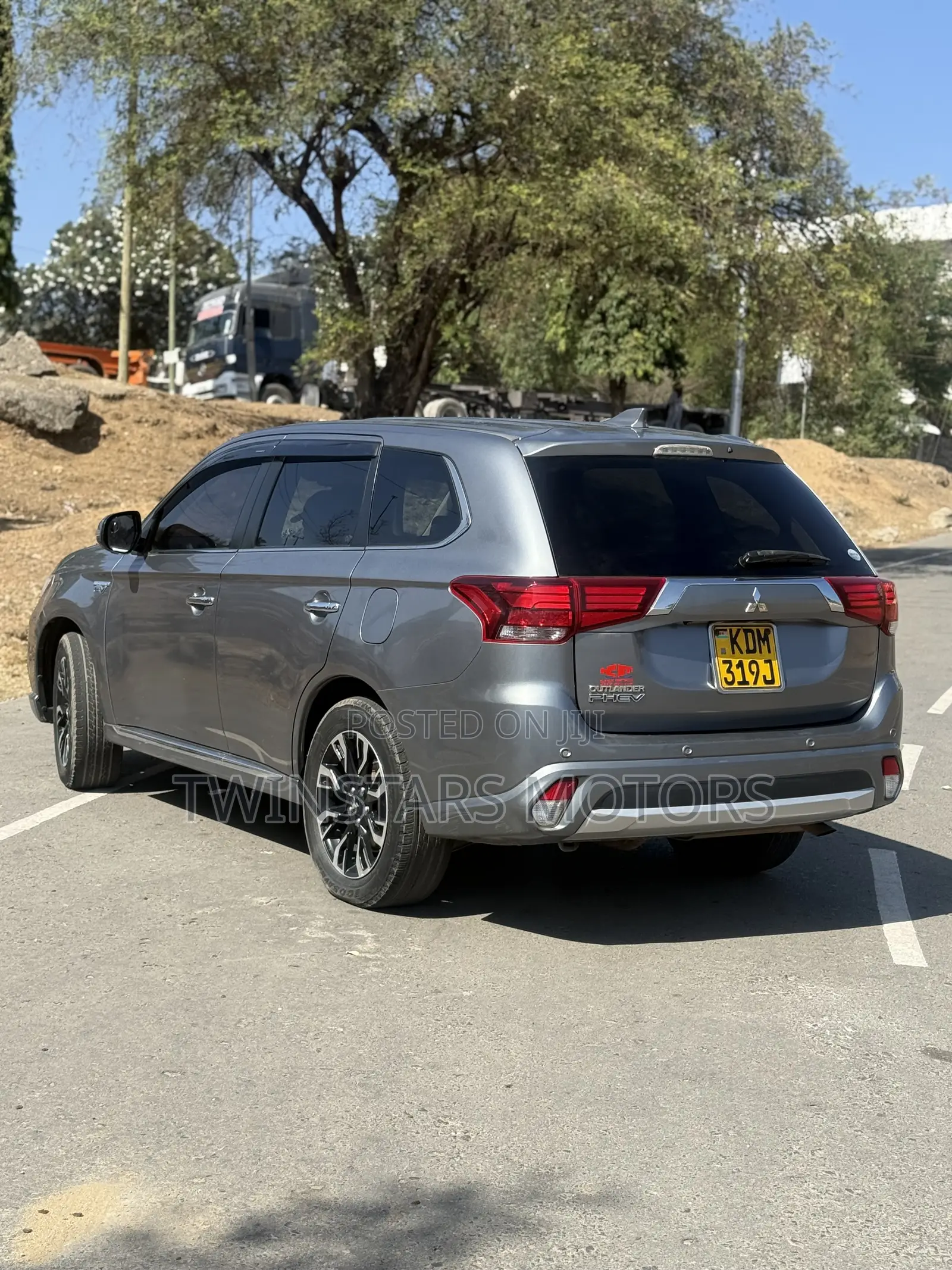 Mitsubishi Outlander 2.0 PHEV AWD 2016 Gray