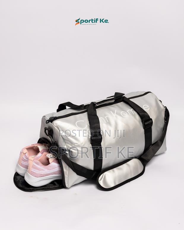 Large Capacity Gym Travel Waterproof Duffel Bag - thumbnail 3