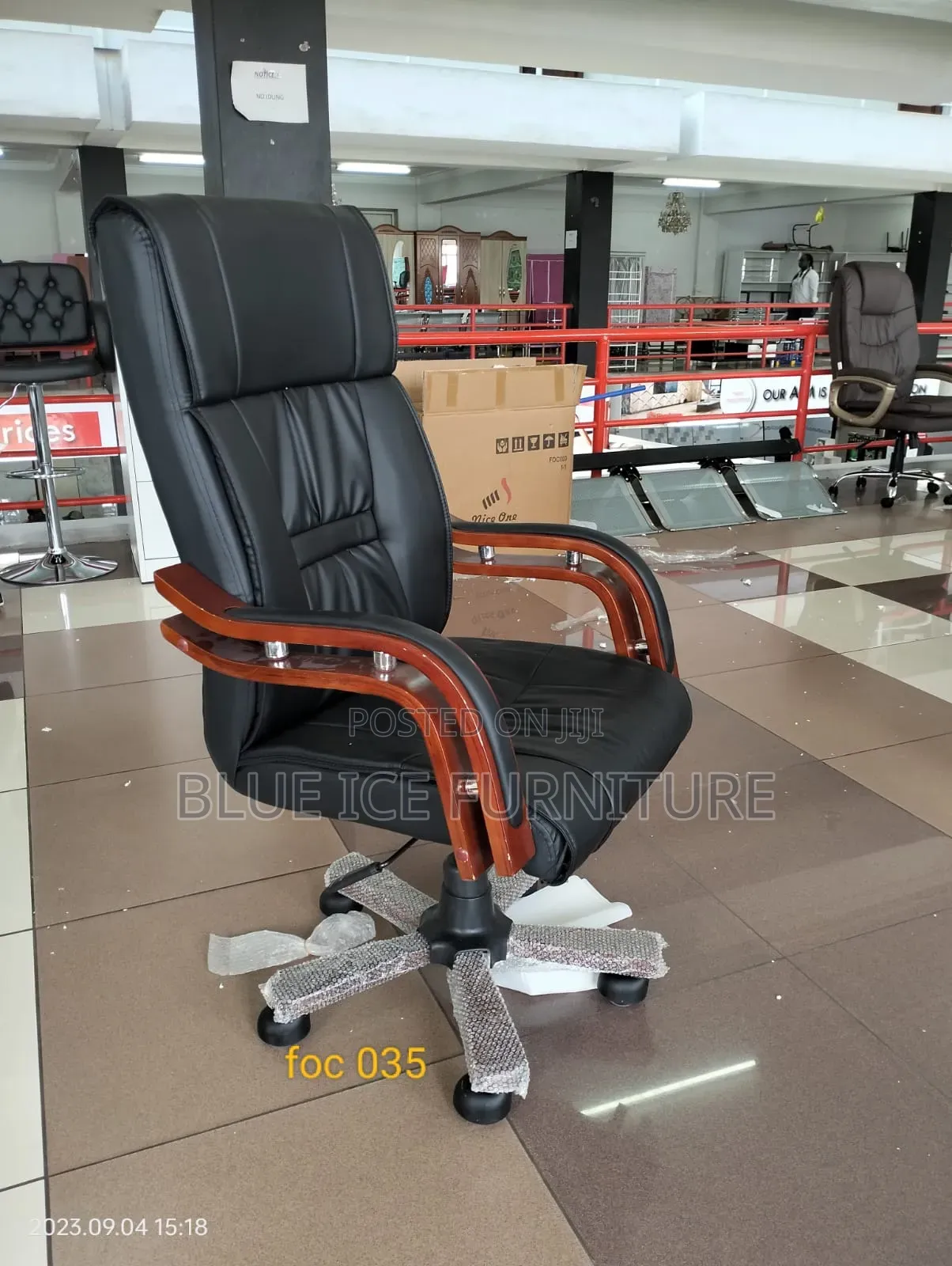 Ergonomic Leather Chair