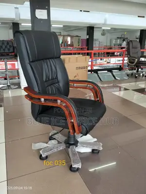 Ergonomic Leather Chair