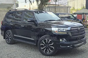 Toyota Land Cruiser 4.6 V8 ZX 2018 Black