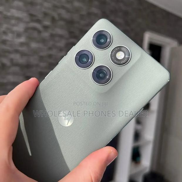 New Motorola Edge 60 Pro 512 GB Green - thumbnail 2