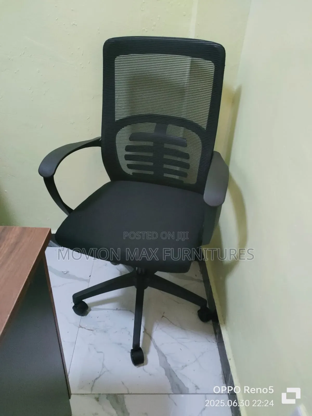 Low Office Chairs