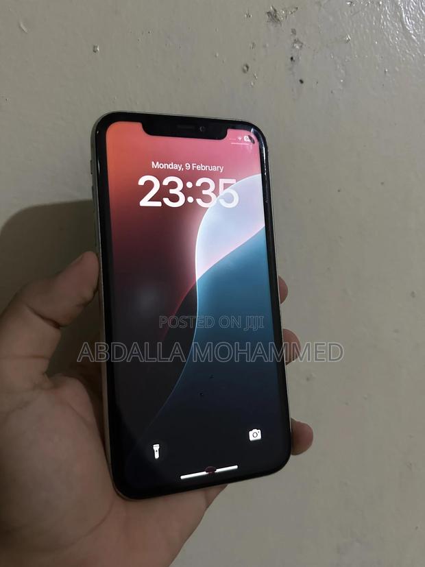 Apple iPhone 11 64 GB Green - main view