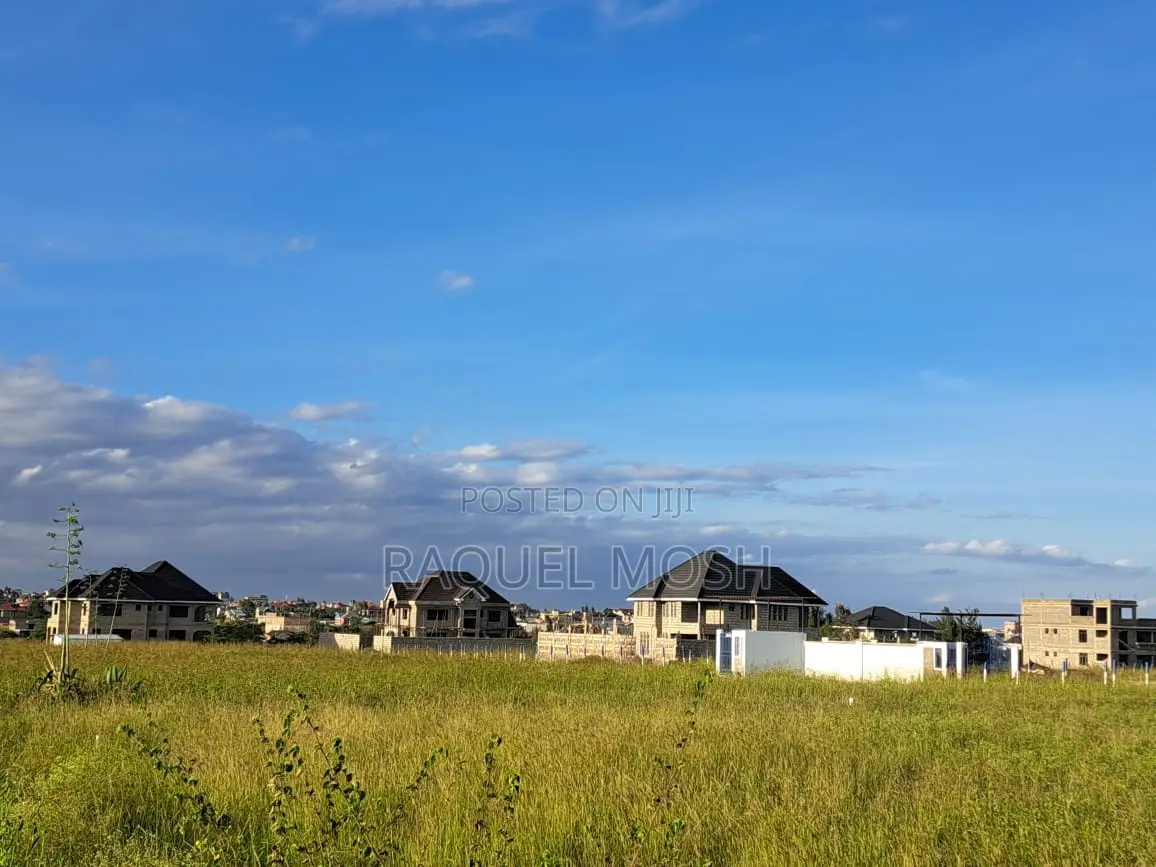 50*100 Land 0n Sale