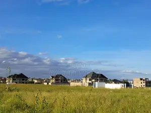 50*100 Land 0n Sale