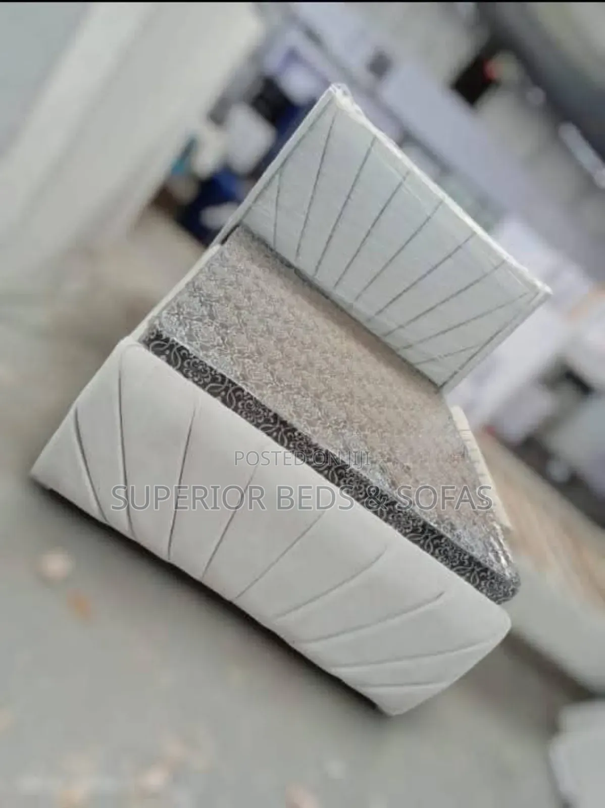 Modern Curved Bed Size 5 by 6