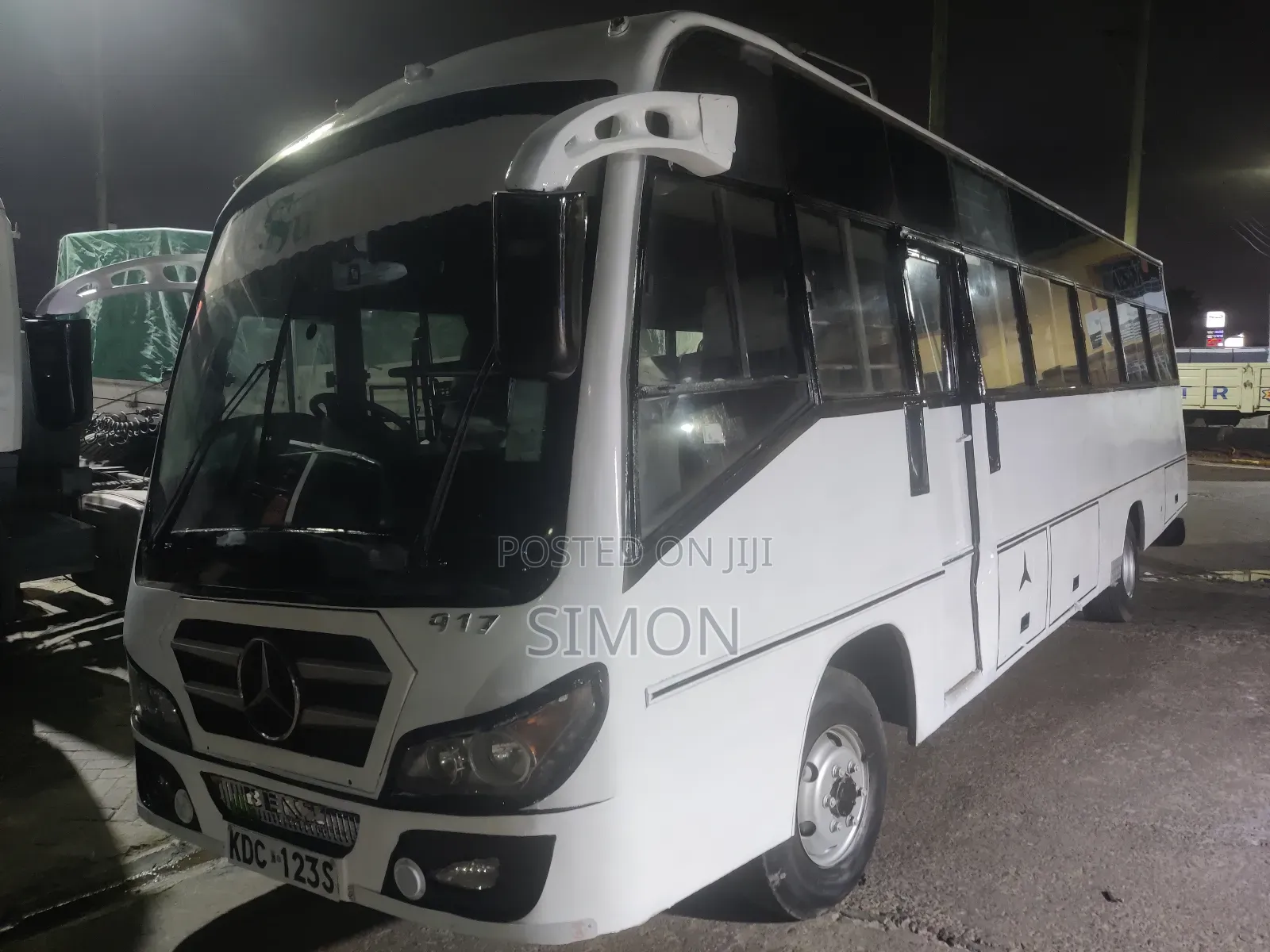 Mercedes-Benz Tourismo 2021 Yellow