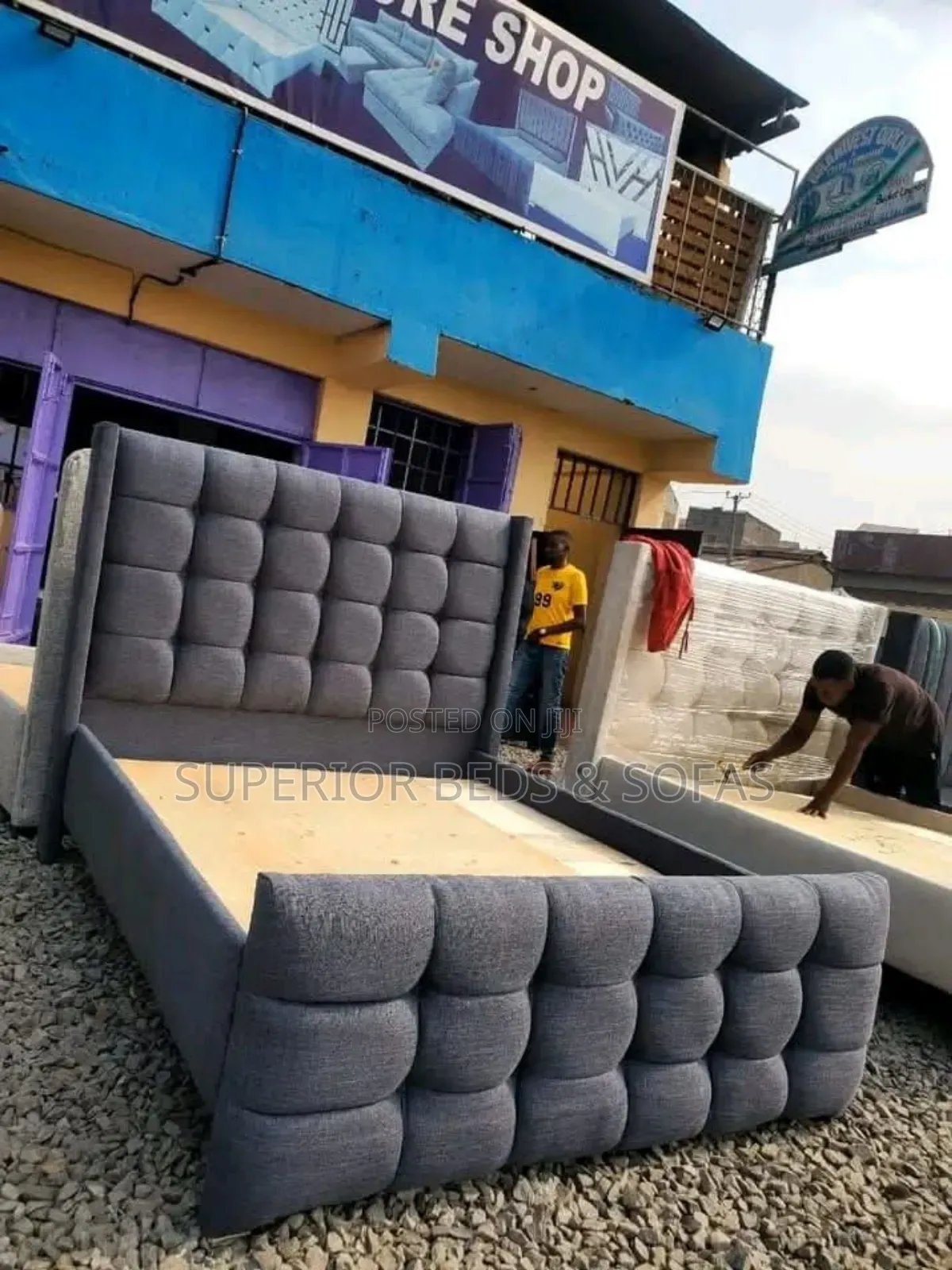 Square/ Box Tufted Bed