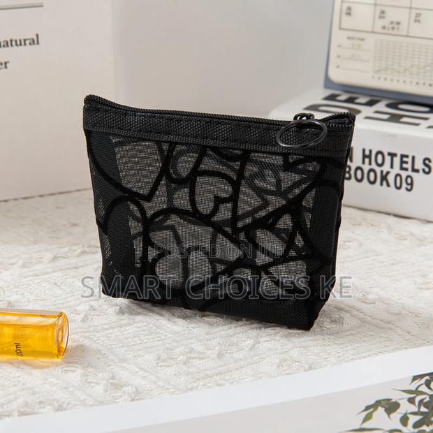 Heart Shaped Waterproof Multipurpose Travel Bag Set - thumbnail 6